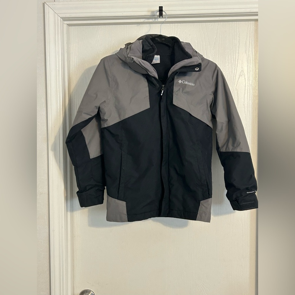 Columbia | Kids Two-Tone Black and Gray Two layer jacket | Size Medium
